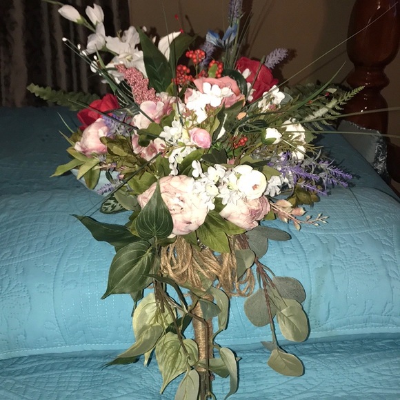 New Wall  or Door Swag - Picture 2 of 14